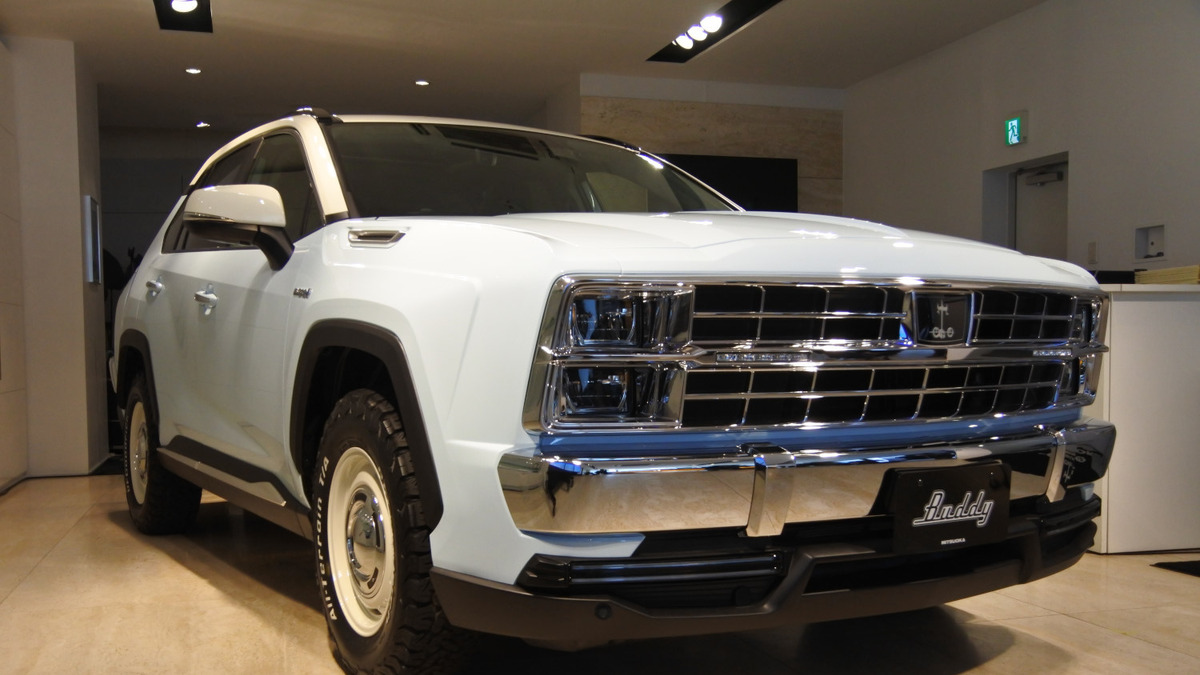 光岡 バディ レトロなアメリカンsuv登場 日本車のサイズ感や上品さをデザインに落とし込む レスポンス Response Jp 光岡 バディ レトロなアメリカンsuv登場 日本車のサイズ感や上品さをデザインに落とし込む レスポンス Response Jp