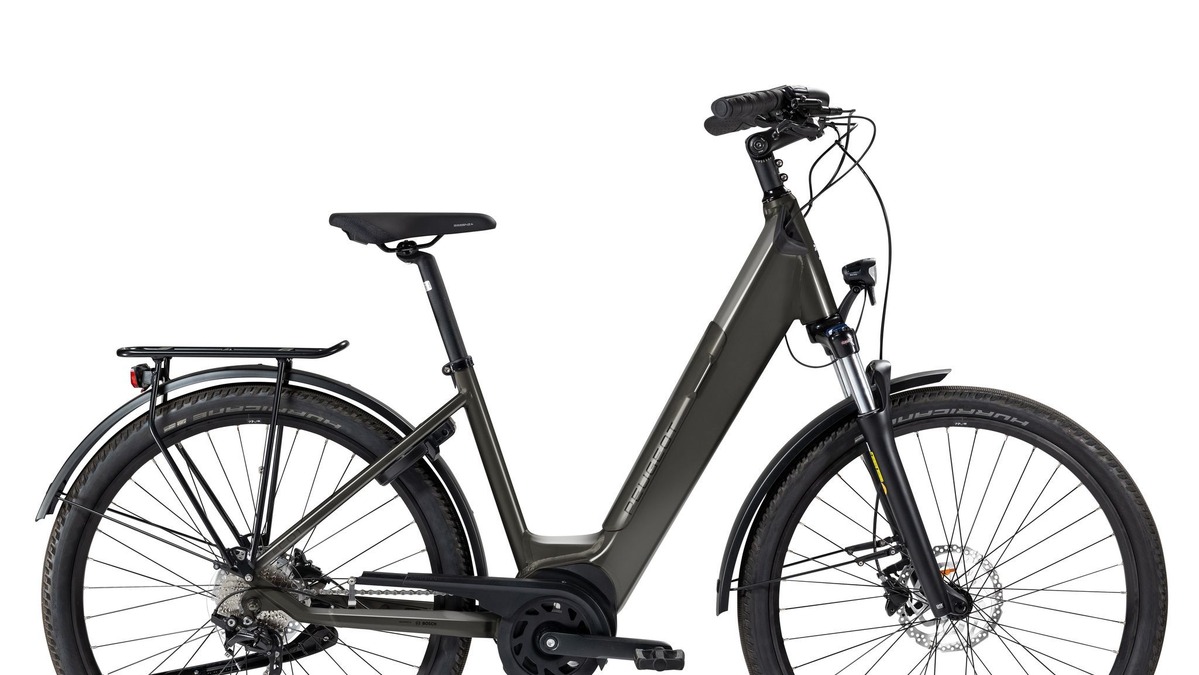 プジョーから新型電動アシスト自転車 クロスオーバー仕様 欧州発売 レスポンス Response Jp