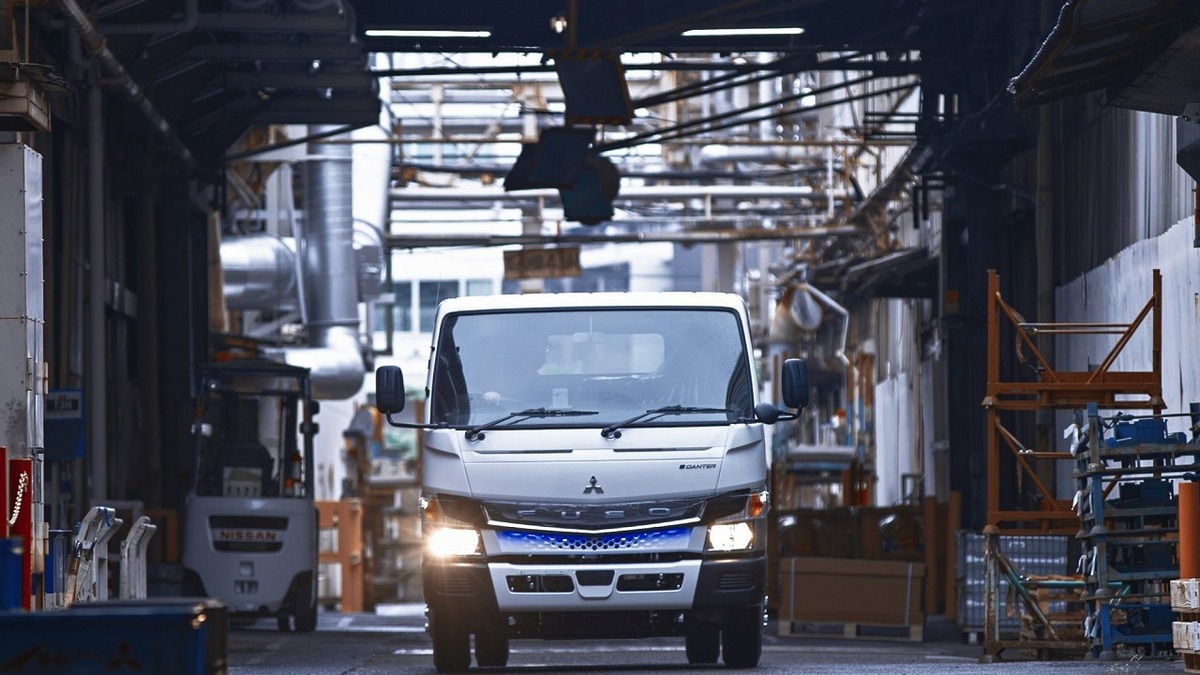三菱ふそう Eキャンター 世界納車台数が0台超え 延べ走行距離は300万km以上 レスポンス Response Jp