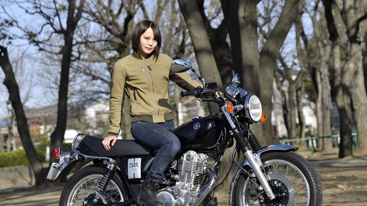 ヤマハ Sr400 試乗 キックスタートは女子には大変 レトロな振動も 楽しい 小鳥遊レイラ レスポンス Response Jp