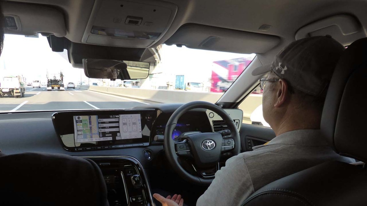 新型 Mirai で手放し運転 トヨタ アドバンスドドライブ の実力を試した Sip試乗会 レスポンス Response Jp 新型 Mirai で手放し運転 トヨタ アドバンスドドライブ の実力を試した Sip試乗会 レスポンス Response Jp