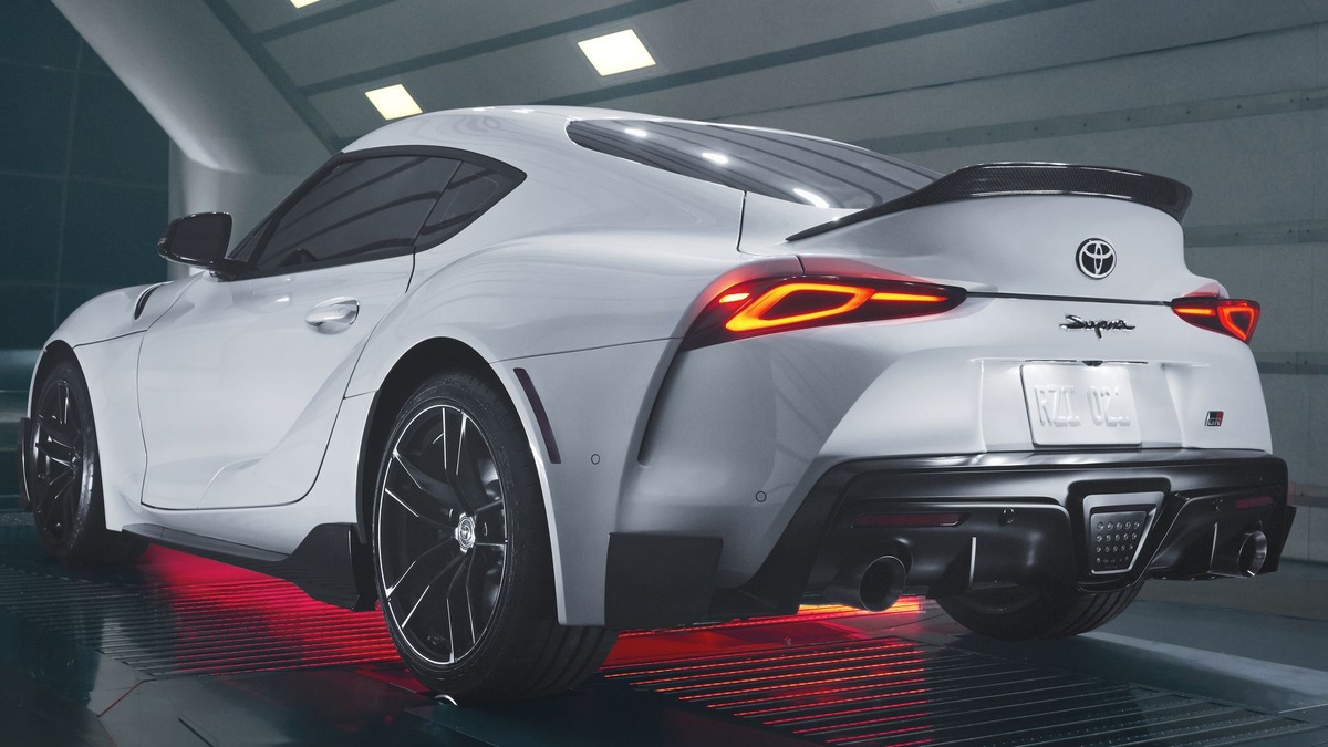 トヨタ スープラ にダックテールスポイラー 1 Cf 発表 北米600台限定 レスポンス Response Jp トヨタ スープラ にダックテールスポイラー 1 Cf 発表 北米600台限定 レスポンス Response Jp