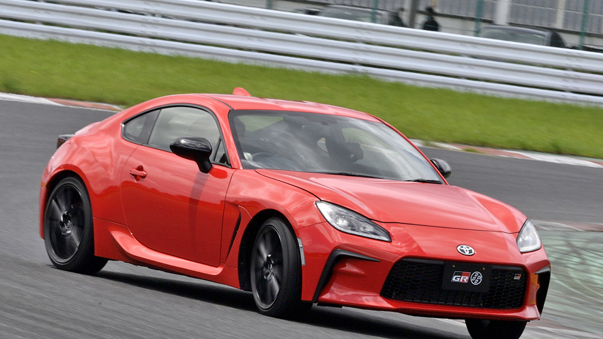トヨタ Gr 86 スバル Brz 新型試乗 実はbrzの方が速い 新型は走りの個性 明確に 中谷明彦 レスポンス Response Jp