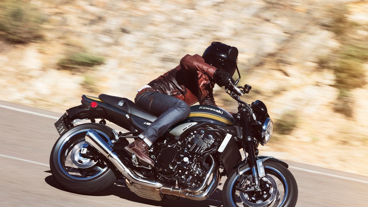 カワサキ Z900rs カフェ グラフィックを一新 22年モデル発売へ レスポンス Response Jp カワサキ Z900rs カフェ グラフィックを一新 22年モデル発売へ レスポンス Response Jp