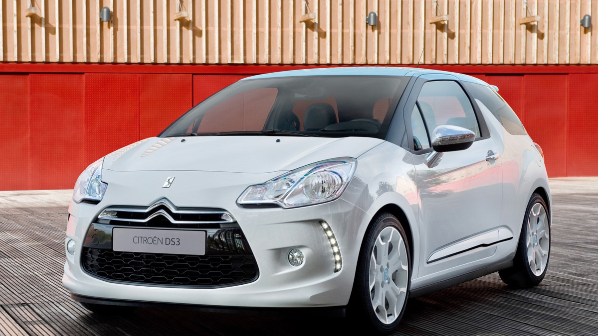 シトロエン Ds3 小さな高級車は170万円から レスポンス Response Jp シトロエン Ds3 小さな高級車は170万円から レスポンス Response Jp