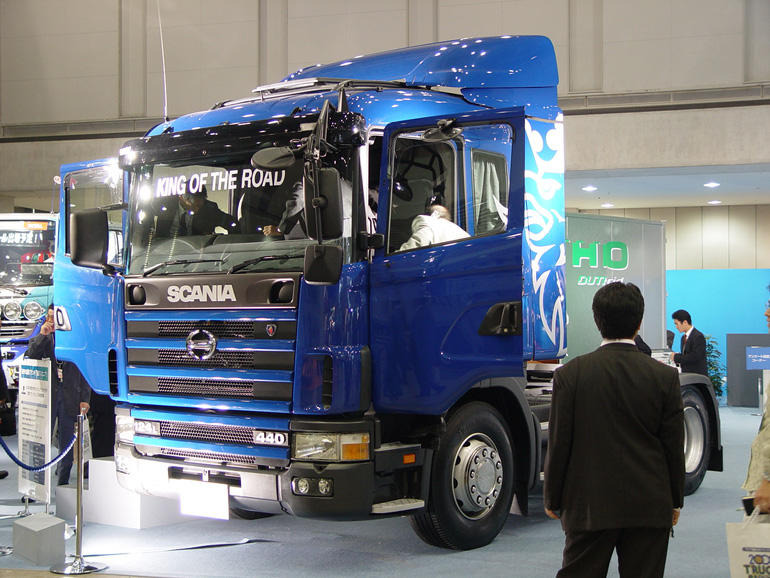 03東京トラックショー 日野スカニア Shd1 の運転姿勢は乗用車 レスポンス Response Jp 03東京トラックショー 日野スカニア Shd1 の運転姿勢は乗用車 レスポンス Response Jp