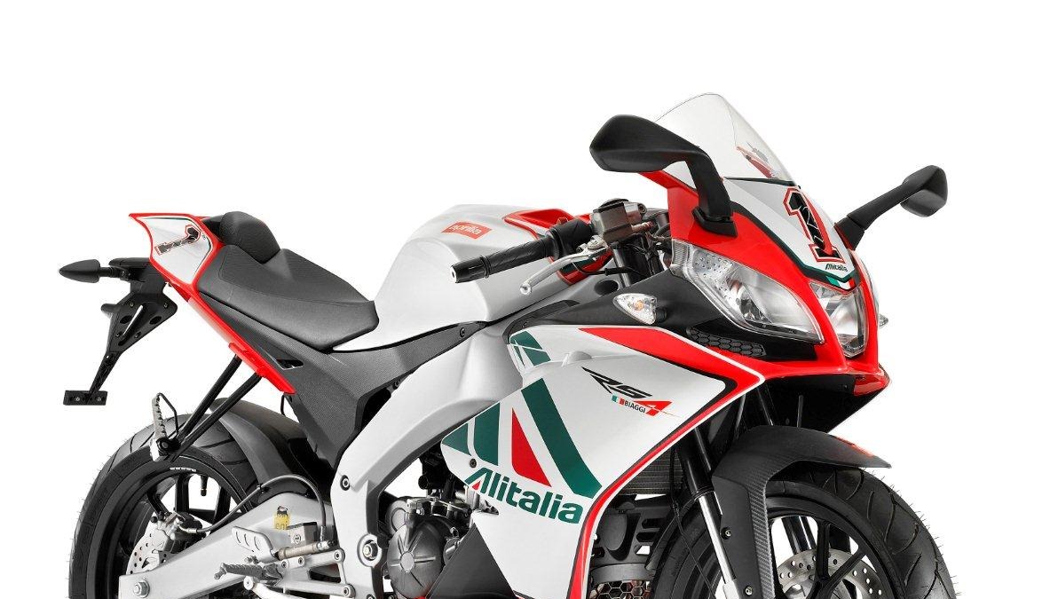 アプリリア Rs4 125 Alitalia 発売 チャンピオンマシンのカラー レスポンス Response Jp アプリリア Rs4 125 Alitalia 発売 チャンピオンマシンのカラー レスポンス Response Jp