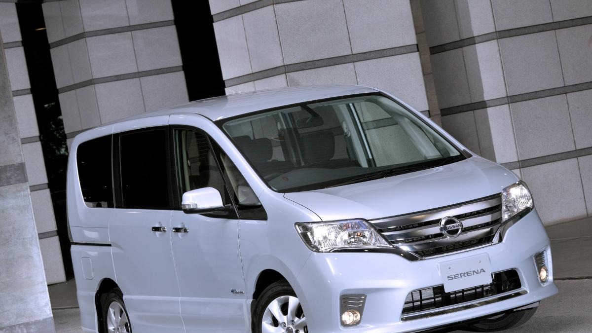 日産 セレナハイブリッドのカタログ燃費は15 2km リットル レスポンス Response Jp