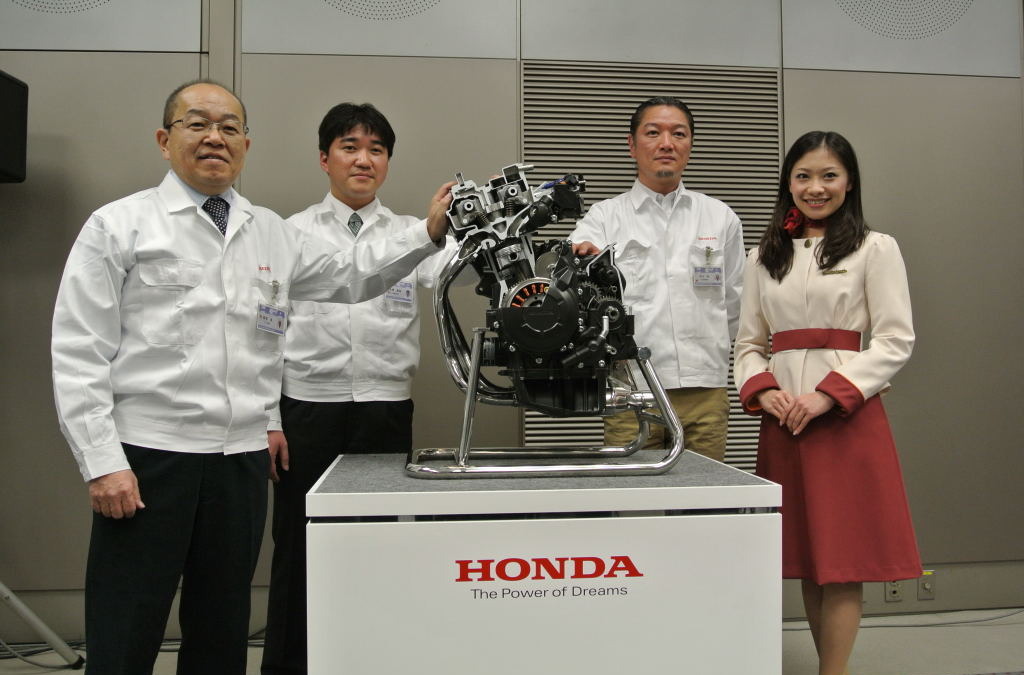 ホンダ 直列2気筒400ccバイクを今夏発売へ 国内での使い勝手を重視 レスポンス Response Jp ホンダ 直列2気筒400ccバイクを今夏発売へ 国内での使い勝手を重視 レスポンス Response Jp