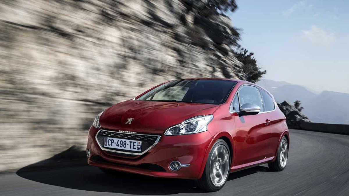 プジョー 8gti 発売 Xyとの価格差30万円 どちらを選ぶ レスポンス Response Jp プジョー 8gti 発売 Xyとの価格差30万円 どちらを選ぶ レスポンス Response Jp