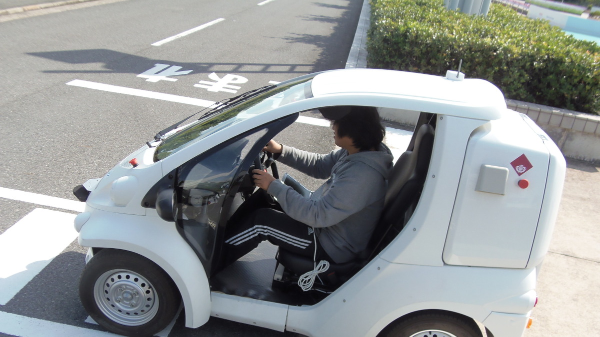 Its世界会議13 高齢者でも安心 安全 超小型ev車による自動運転システムのデモを実施 レスポンス Response Jp Its世界会議13 高齢者でも安心 安全 超小型ev車による自動運転システムのデモを実施 レスポンス Response Jp