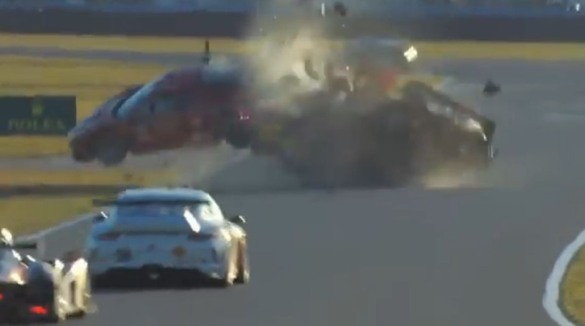 フェラーリとコルベット 恐怖の大クラッシュ 米国スポーツカー選手権開幕戦 動画 レスポンス Response Jp フェラーリとコルベット 恐怖の大クラッシュ 米国スポーツカー選手権開幕戦 動画 レスポンス Response Jp