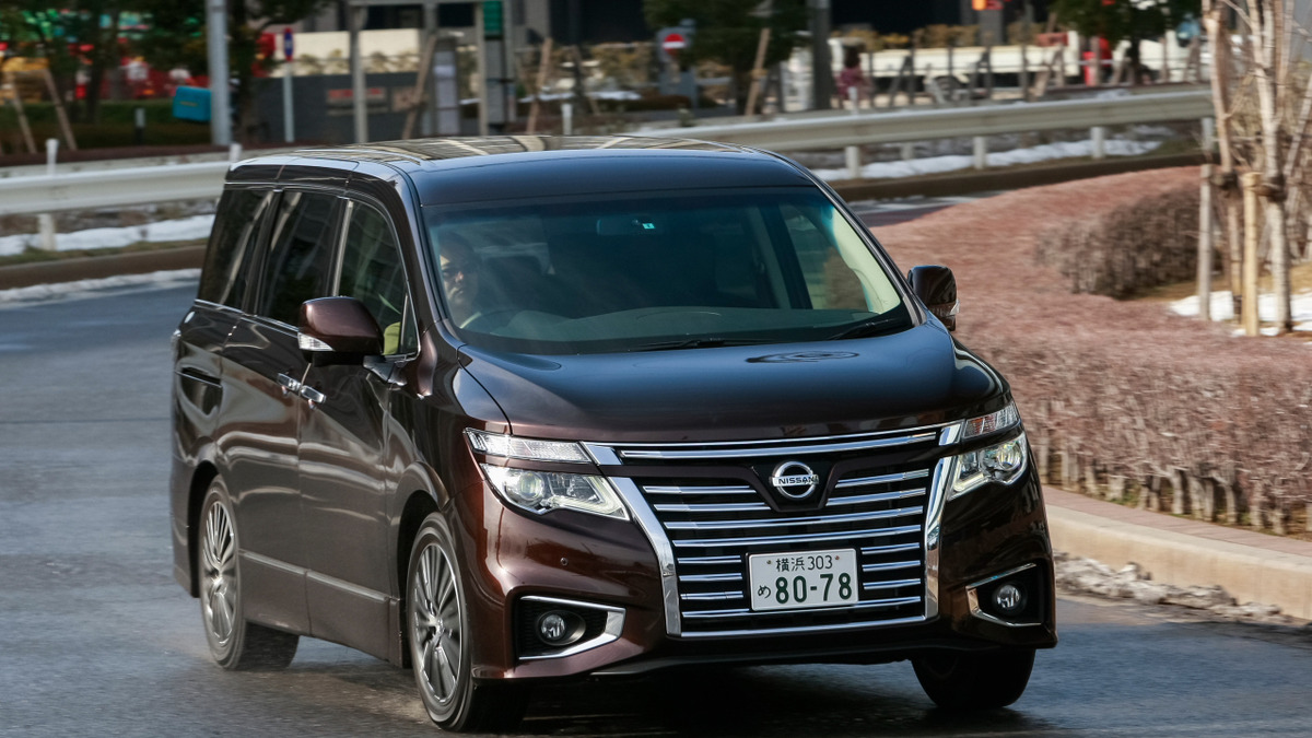 日産 エルグランド ハイウェイスタープレミアム 試乗 キングの威厳取り戻すべく 迫力と実用性を強化 萩原文博 レスポンス Response Jp 日産 エルグランド ハイウェイスタープレミアム 試乗 キングの威厳取り戻すべく 迫力と実用性を強化 萩原文博 レスポンス Response Jp