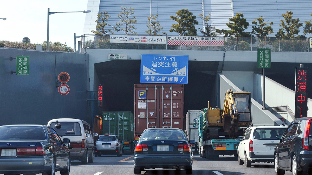 お盆の渋滞 トラックドライバーに学ぶ低燃費 安全な走り方 レスポンス Response Jp お盆の渋滞 トラックドライバーに学ぶ低燃費 安全な走り方 レスポンス Response Jp