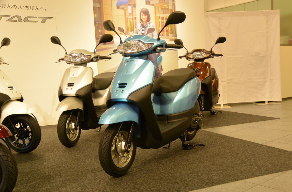 ホンダ タクト 発表 燃費80km リットル ダンク と車体 エンジン共有化も2kg減量 レスポンス Response Jp