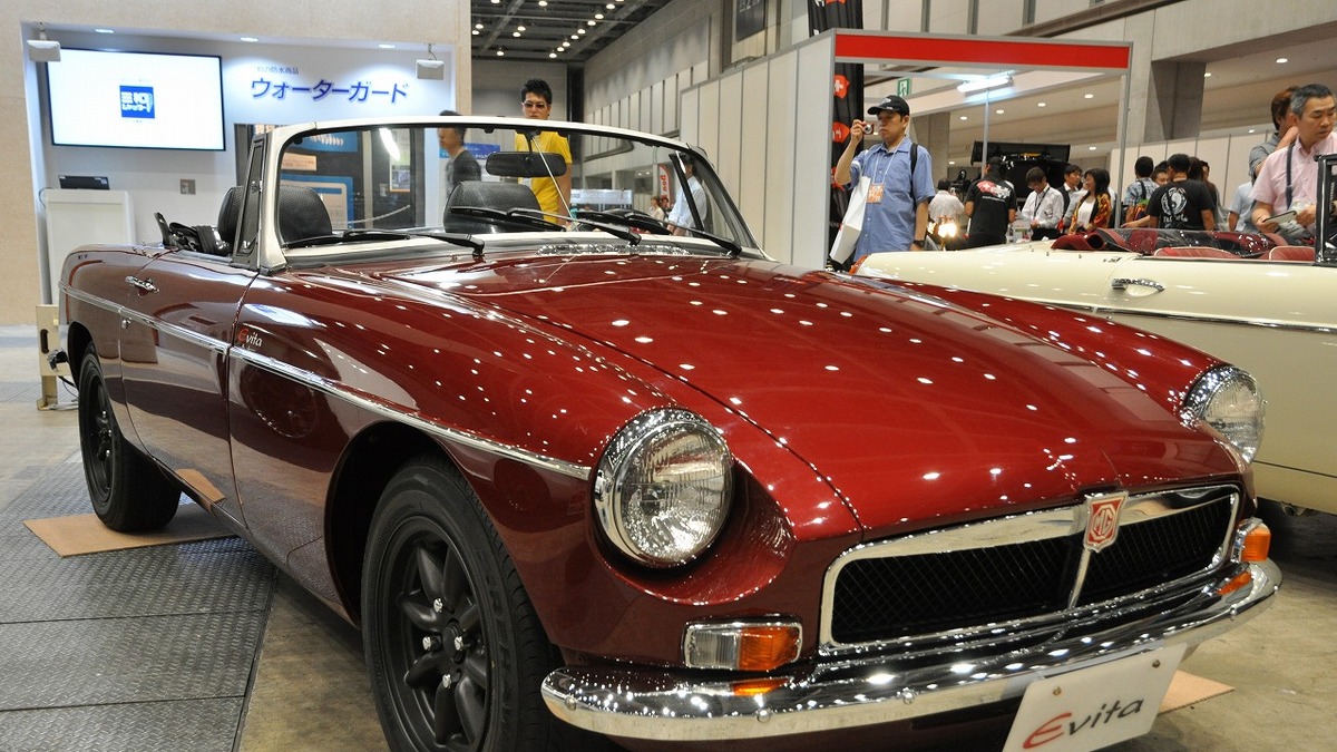 インポートカーショー15 存在感際立つ 3台のカスタマイズド Mg B 写真蔵 レスポンス Response Jp