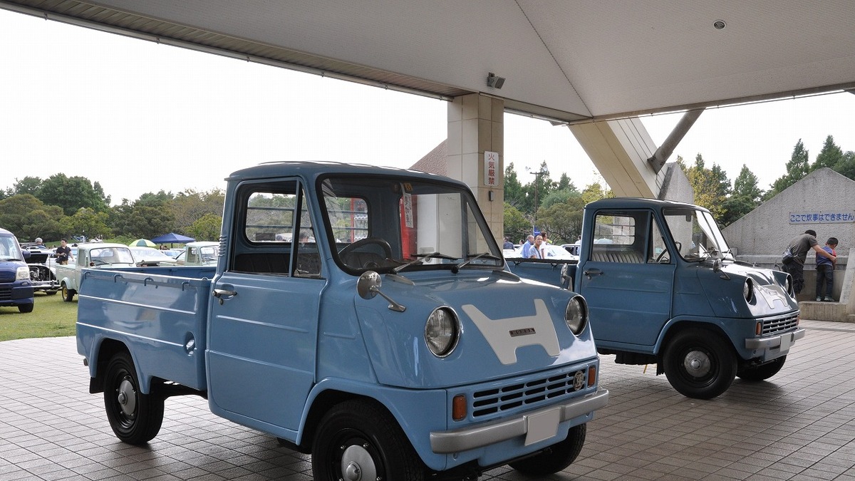 みさと公園クラシックカーフェス15 サブロク 時代のレアな軽自動車が大集合 写真蔵 レスポンス Response Jp