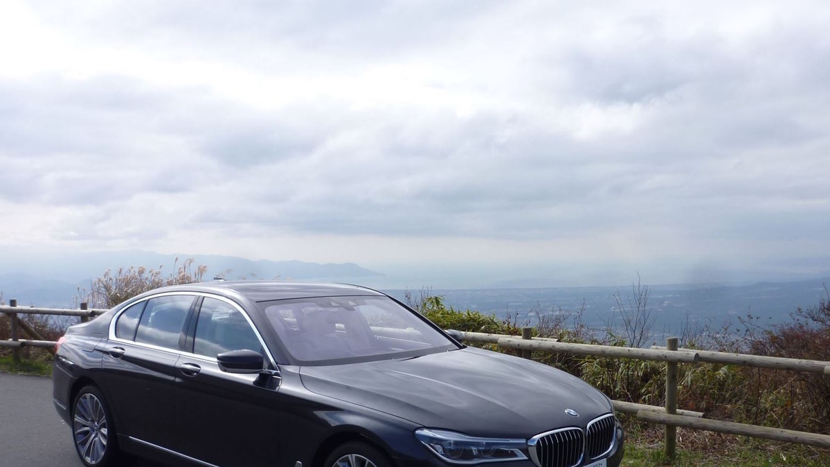 Bmw 7シリーズ 試乗 紳士的な走りにうっとり でもやっぱりちょっと大きい 岩貞るみこ レスポンス Response Jp Bmw 7シリーズ 試乗 紳士的な走りにうっとり でもやっぱりちょっと大きい 岩貞るみこ レスポンス Response Jp