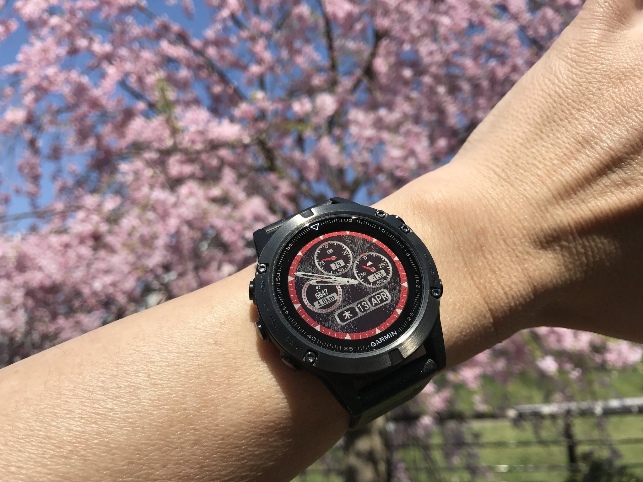 GARMIN fenix 5 Sapphire インプレ前編】5Sより稼働時間が長く、高機能