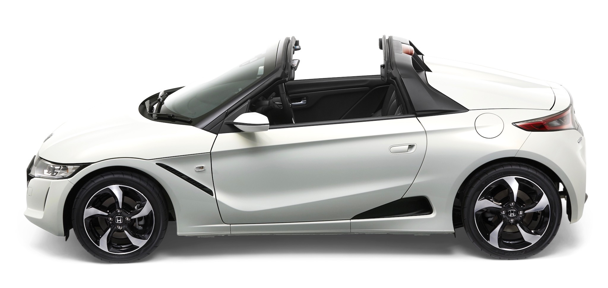 ホンダ S660 に電動開閉キャンバストップを準備か---アクセスが ホンダ S660 に電動開閉キャンバストップを準備か---アクセスが