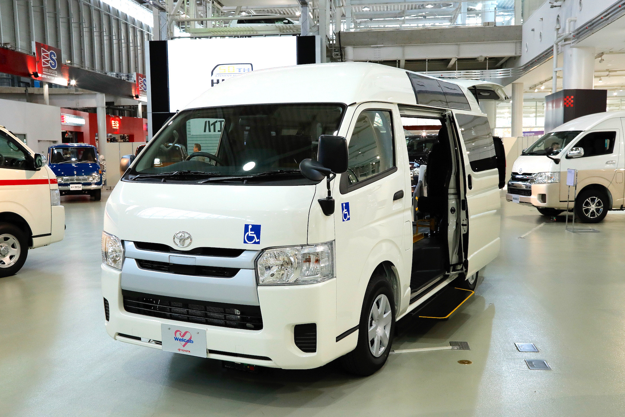 ハイエース 車椅子 運転補助アクセルブレーキレバー 途絶え