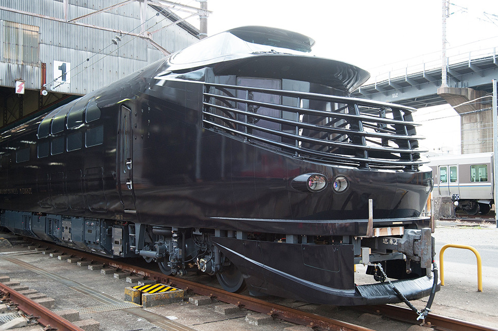 京都鉄道博物館で新旧の「トワイライト」を展示 6月16・17日
