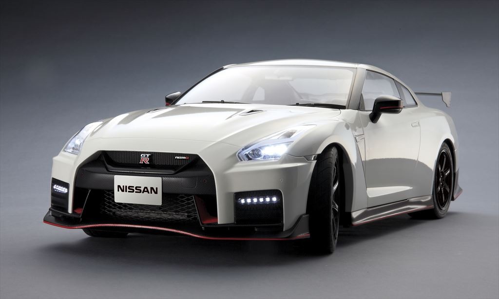 日産 GT-R NISMO を1/8スケールで再現…デアゴスティーニから