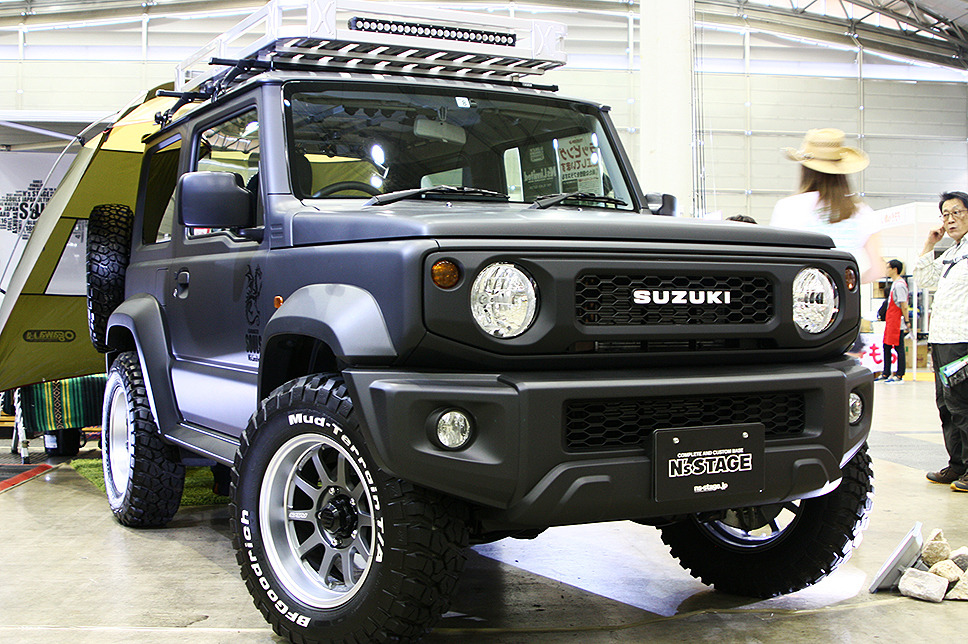 ZOOM ダウンフォース 前後セット スズキ ジムニーシエラ JB31W G13B 1993/5〜1998/1 4WD 1.3L ジムニー が得意なN\u0027s Limited、シエラ 新型をワイルドに仕立てた