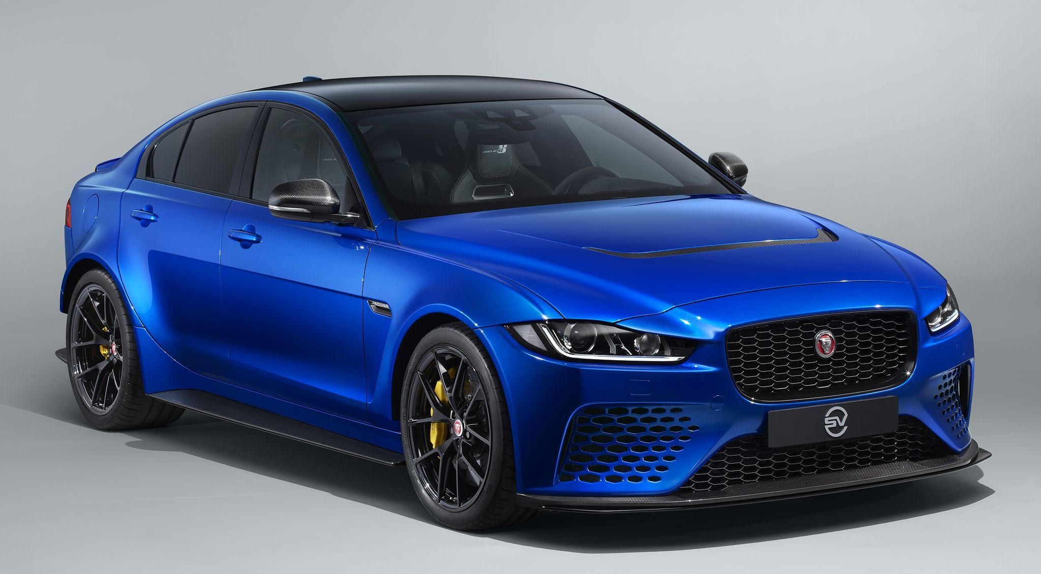 ジャガー XE に最強仕様、「プロジェクト8ツーリング」発表へ