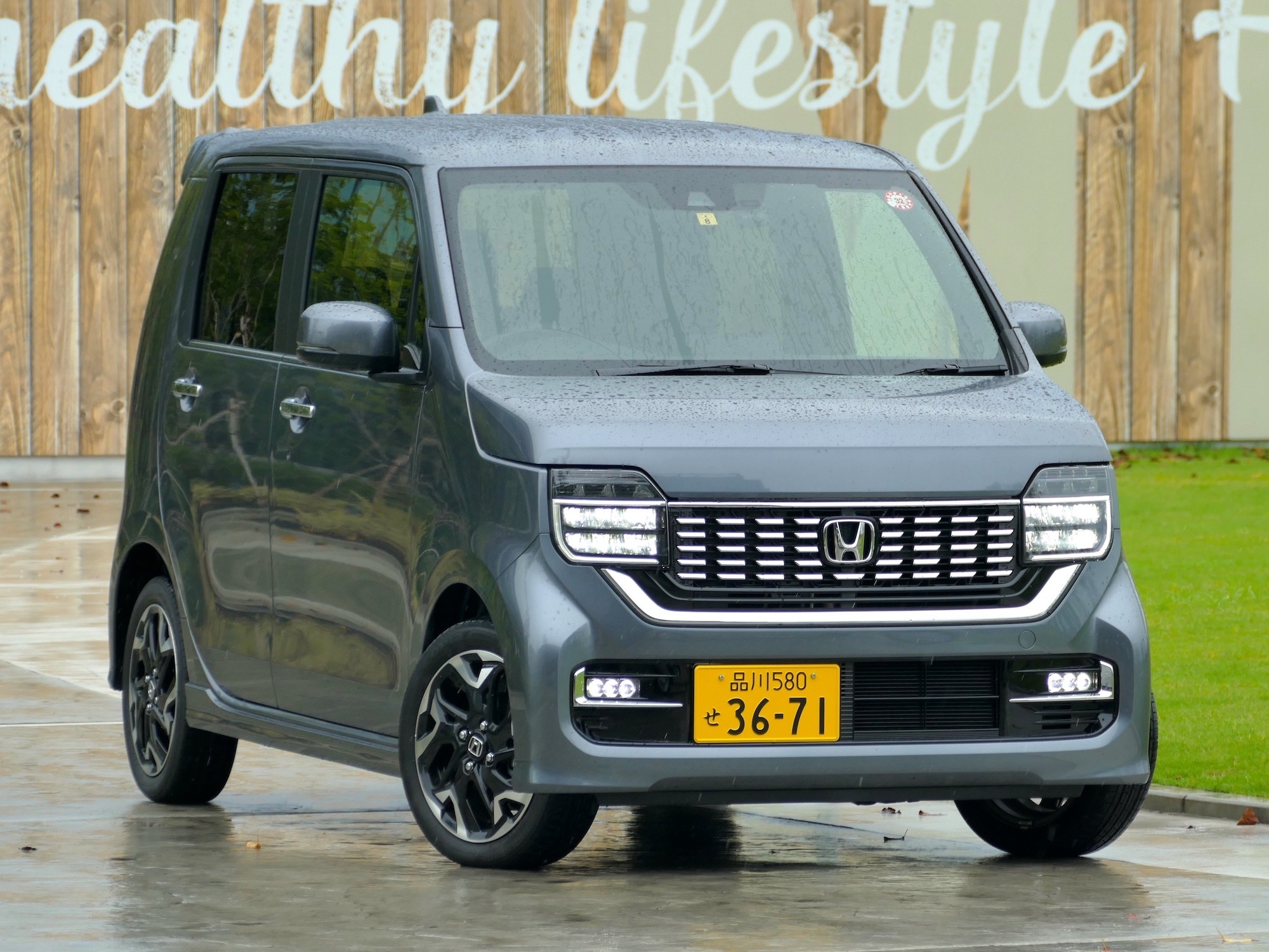 【ホンダ N-WGNカスタム 新型試乗】「カスタム」と呼ぶには上品