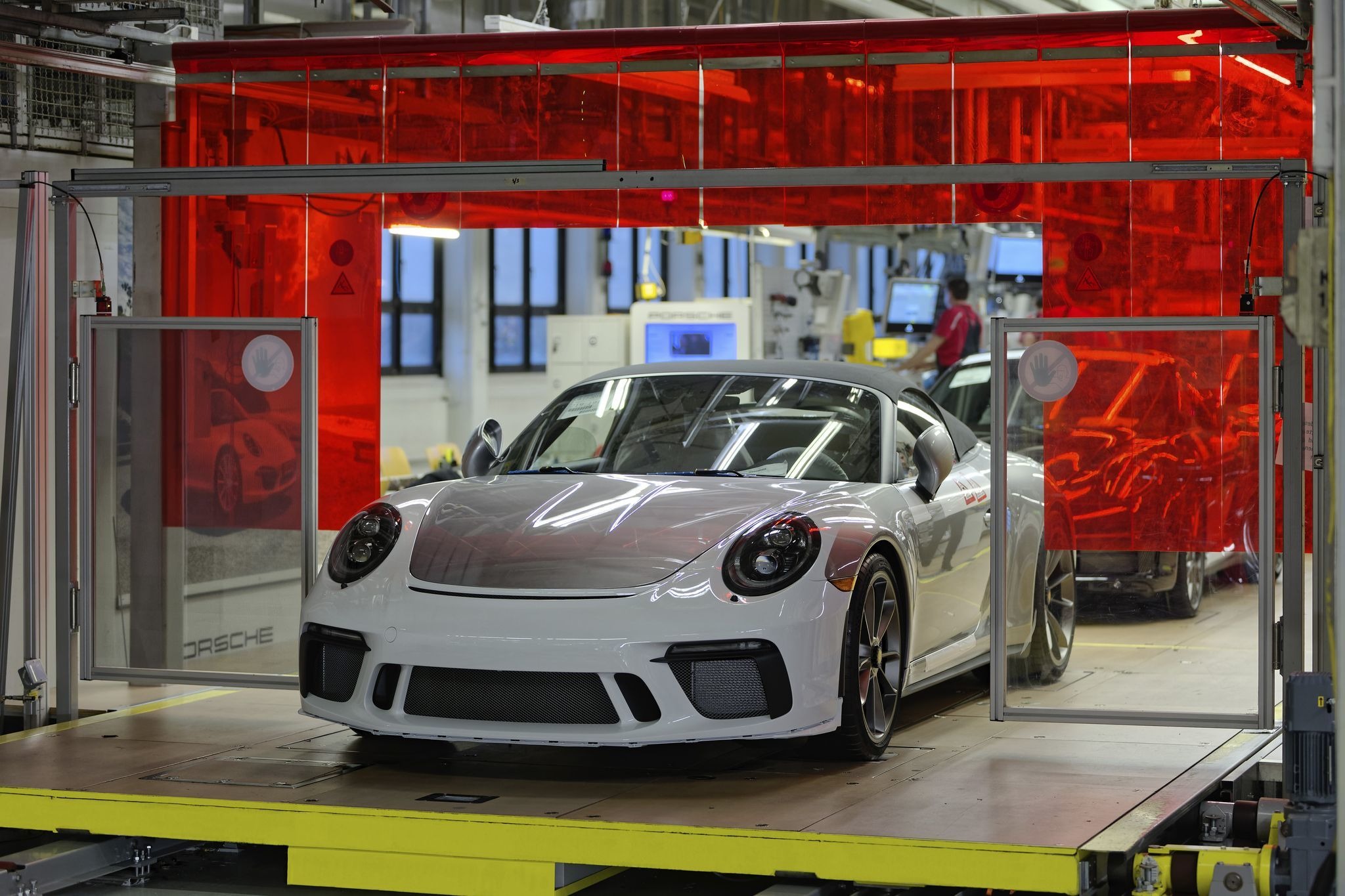 991型 ポルシェ 911 生産終了…最終モデル「スピードスター