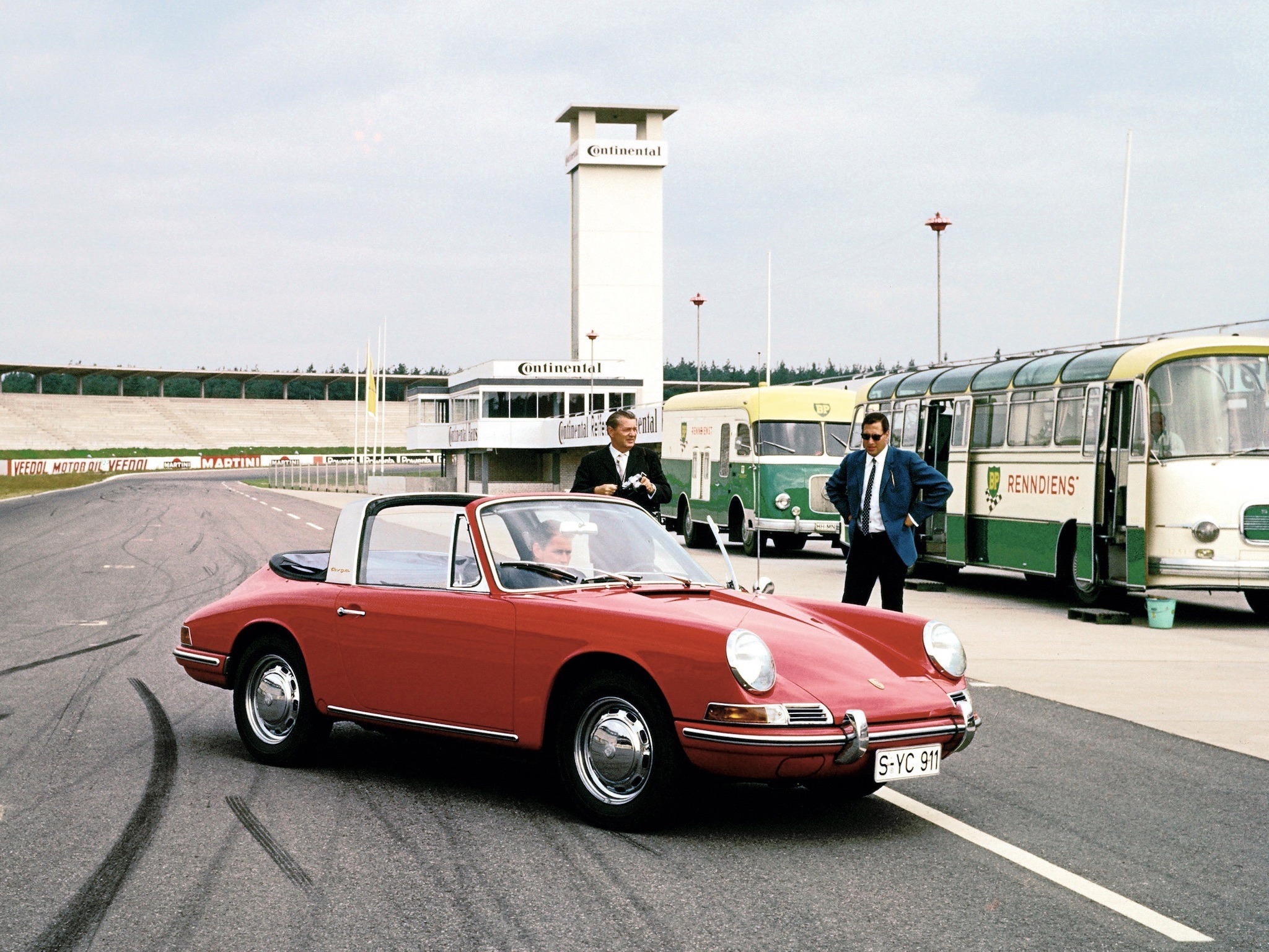 ポルシェ 911タルガ 歴代…1967年、“安全なカブリオ”が発端
