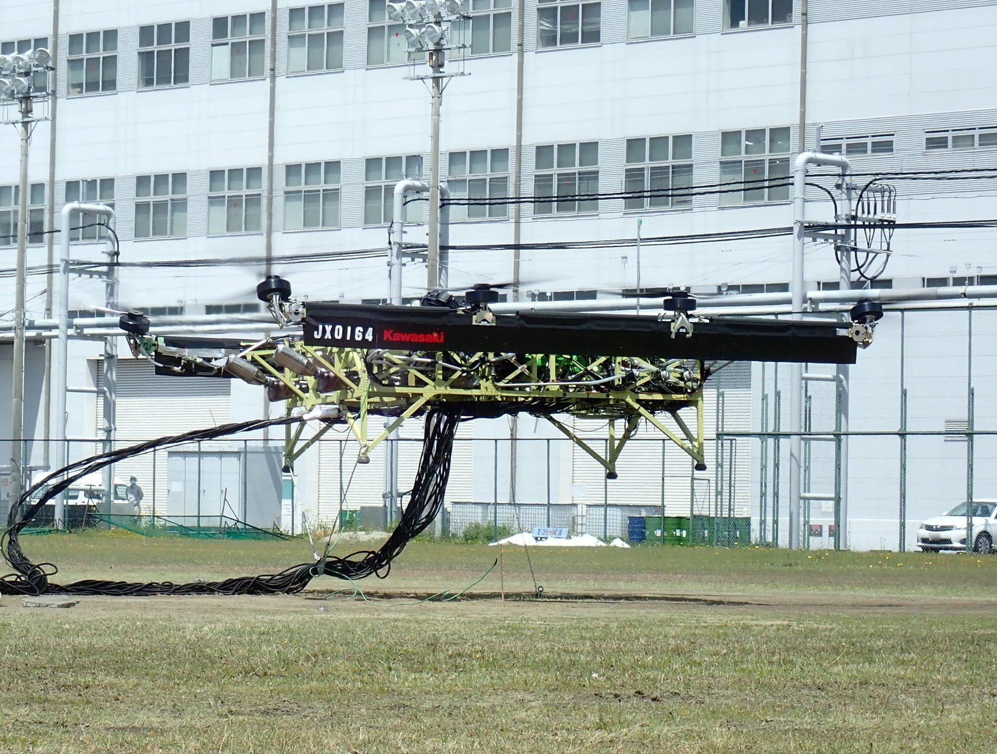 川崎重工が「空飛ぶトラック」の浮上試験に成功---Ninjaの