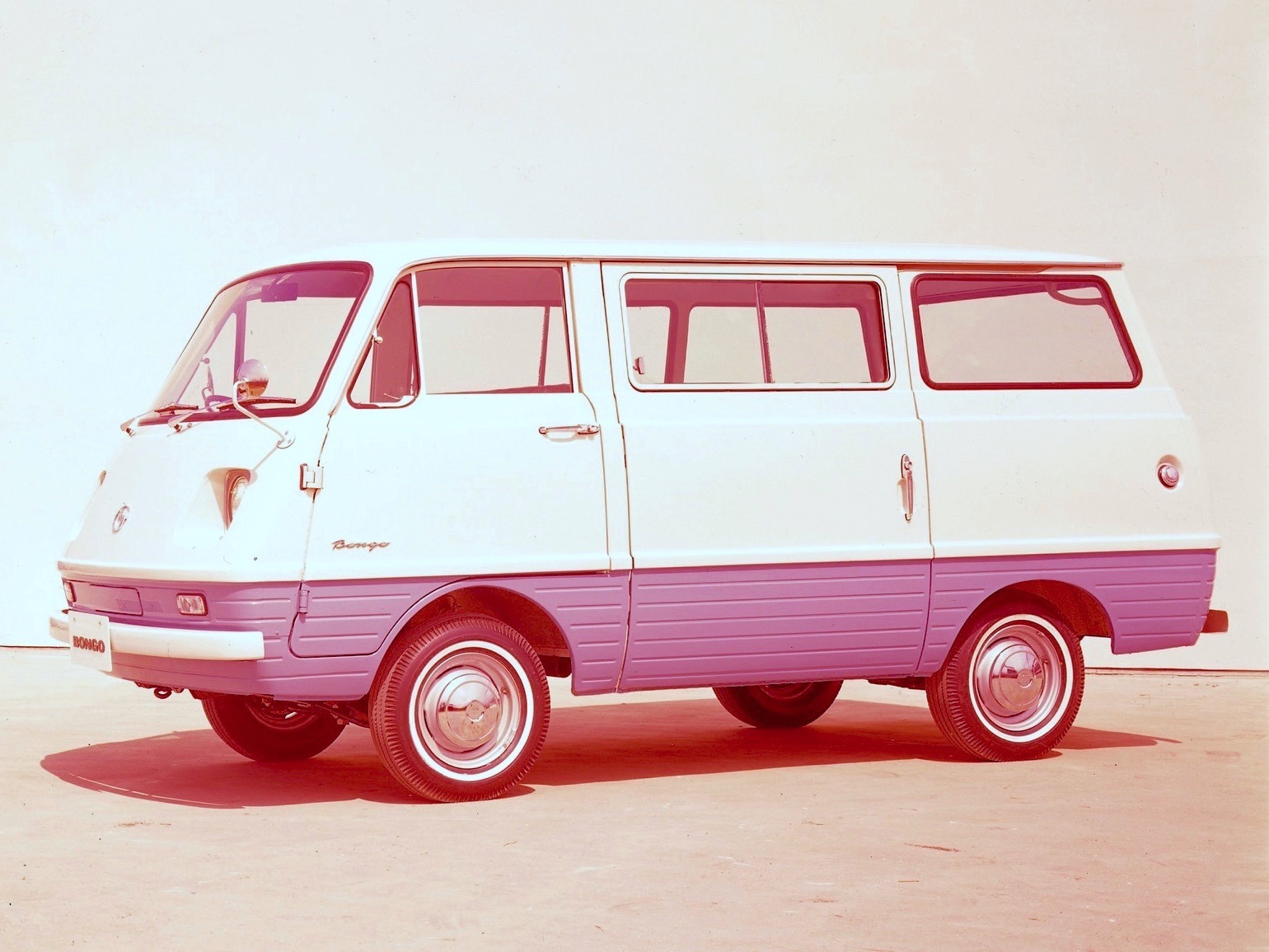 マツダ ボンゴ バン トラック ブローニイ フレンディ 1966年から210万台 フォトヒストリー レスポンス Response Jp