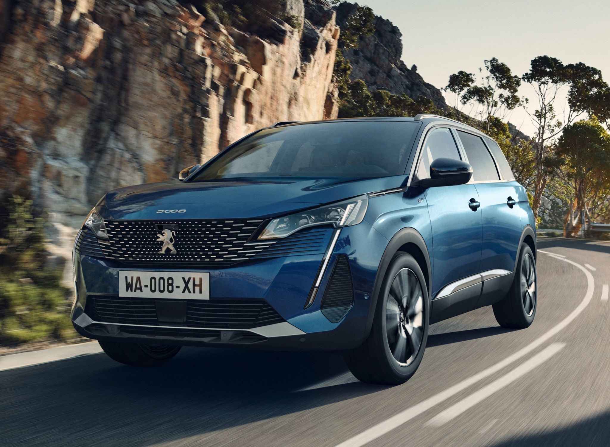 プジョー 5008 に改良新型、表情一新…欧州発表 | レスポンス