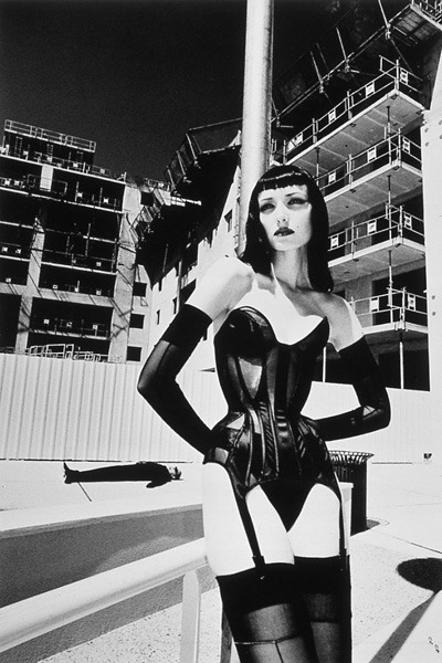 ヘルムートニュートン  写真 Art Helmut Newton レア ヘルムートニュートン 写真 Art Helmut Newton レア