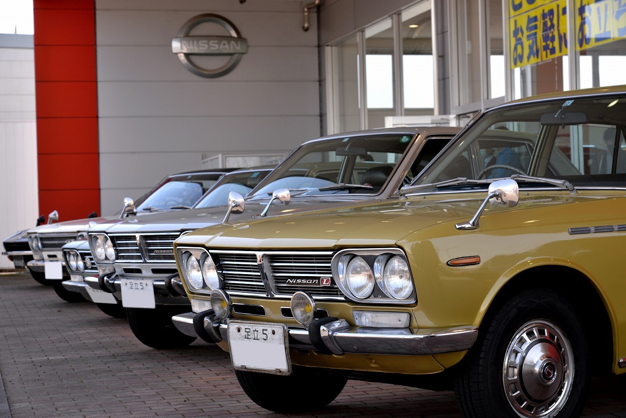 雑誌ヤングオート中折イラスト 日産ローレル手描き原画 雑誌