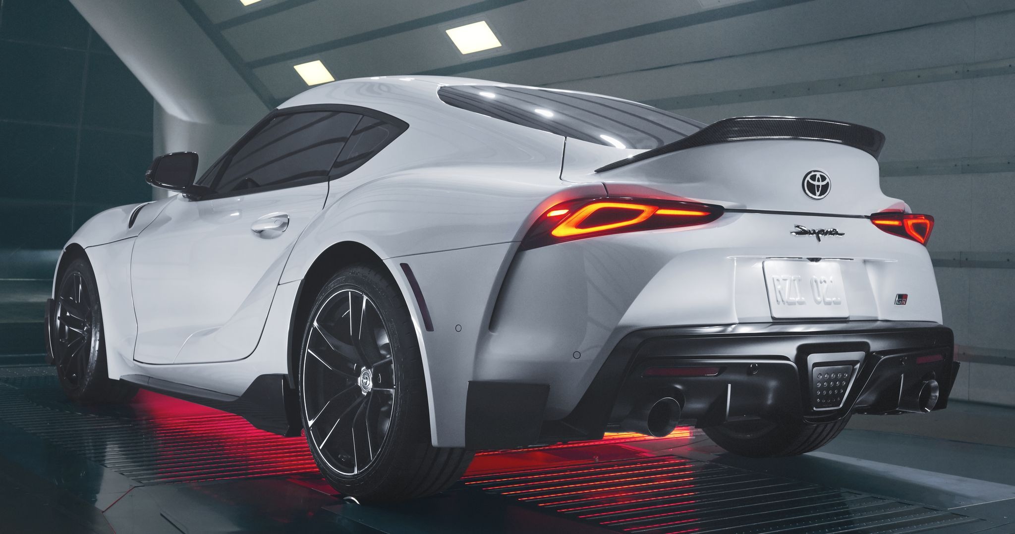 grスープラ ダックテール トヨタ スープラ にダックテールスポイラー、「A91-CF」発表