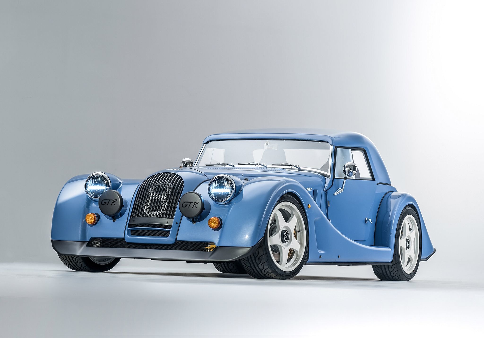 モーガン『プラス8』、3年ぶりに復活…375馬力の「GTR」は9台限定