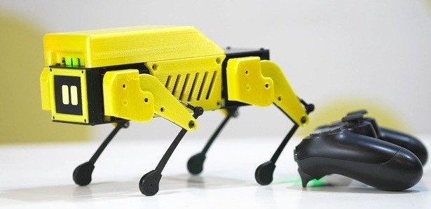 四足歩行ロボットが「愛されるロボット犬」に!---全長21cm 四足歩行ロボットが「愛されるロボット犬」に!---全長21cm