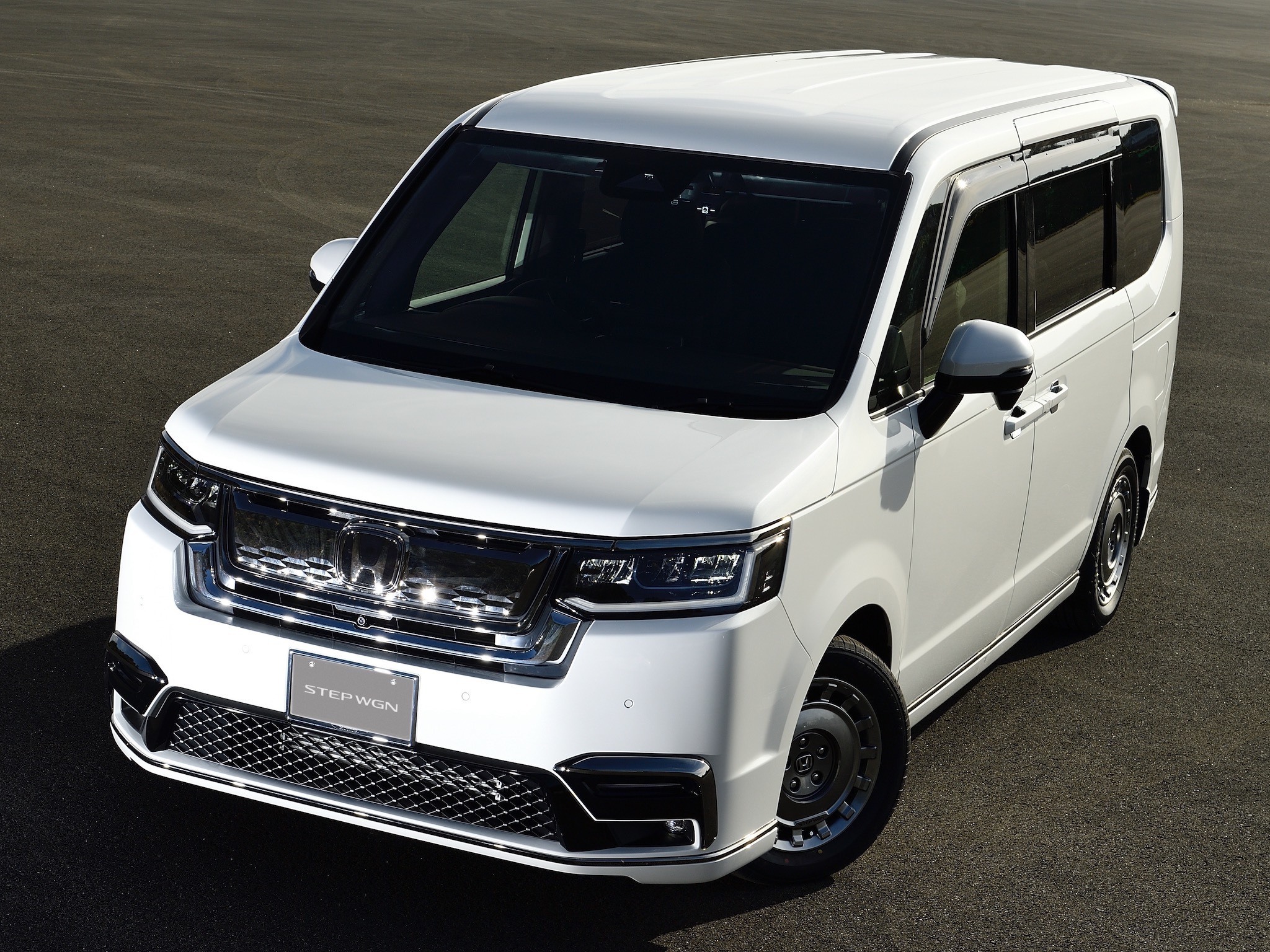 ホンダ ステップワゴン エアロパーツセット（modulo含む）