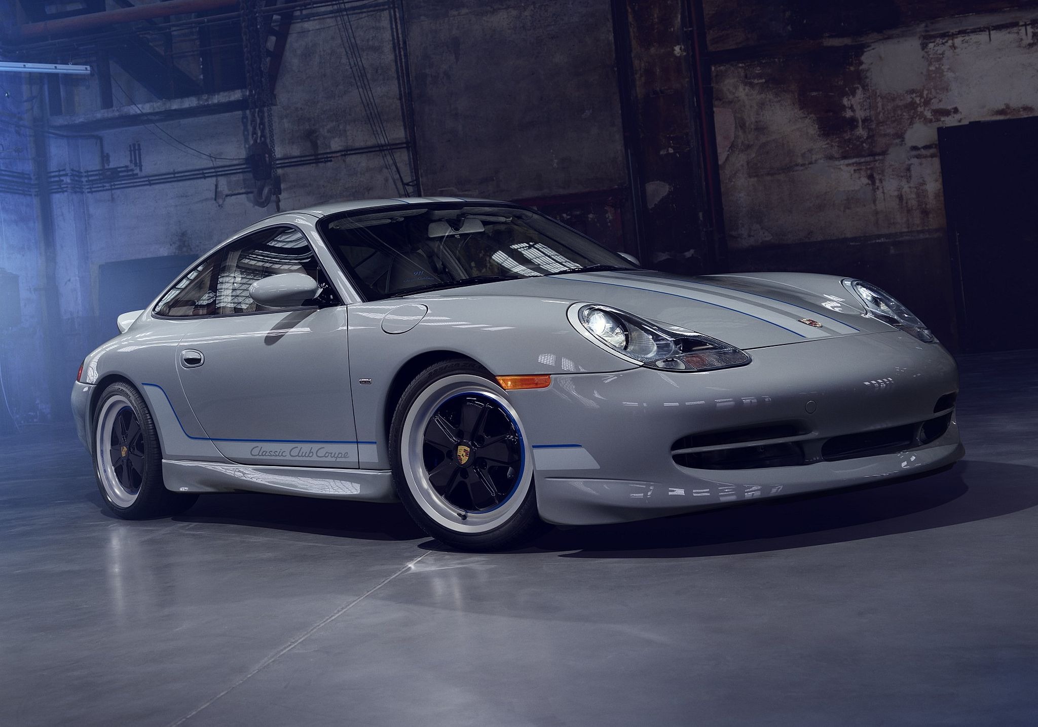 ポルシェ、最初の水冷911をレストア&カスタム…『クラシック ポルシェ、最初の水冷911をレストア&カスタム…『クラシック