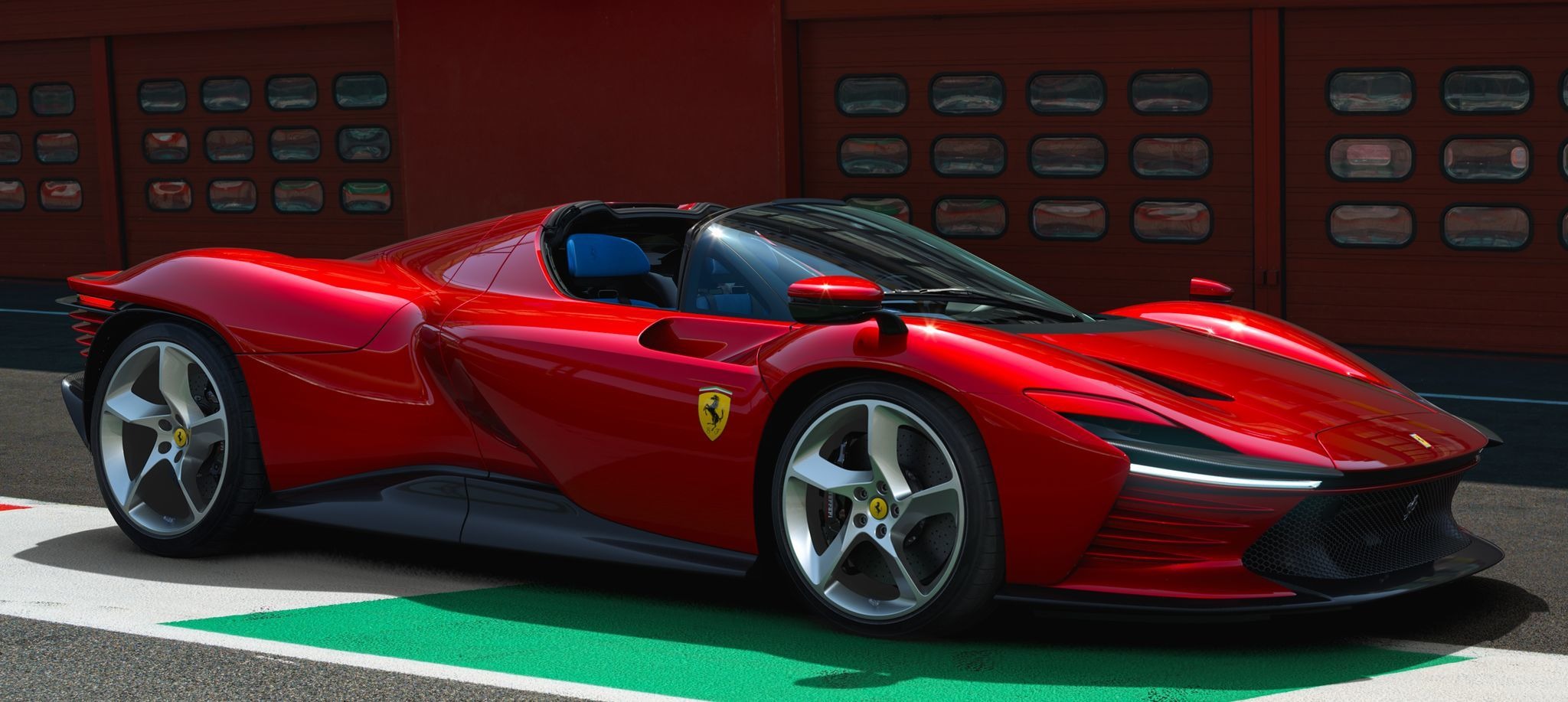 フェラーリ『デイトナ SP3』、レッドドット賞のベストに輝く…独 フェラーリ『デイトナ SP3』、レッドドット賞のベストに輝く…独