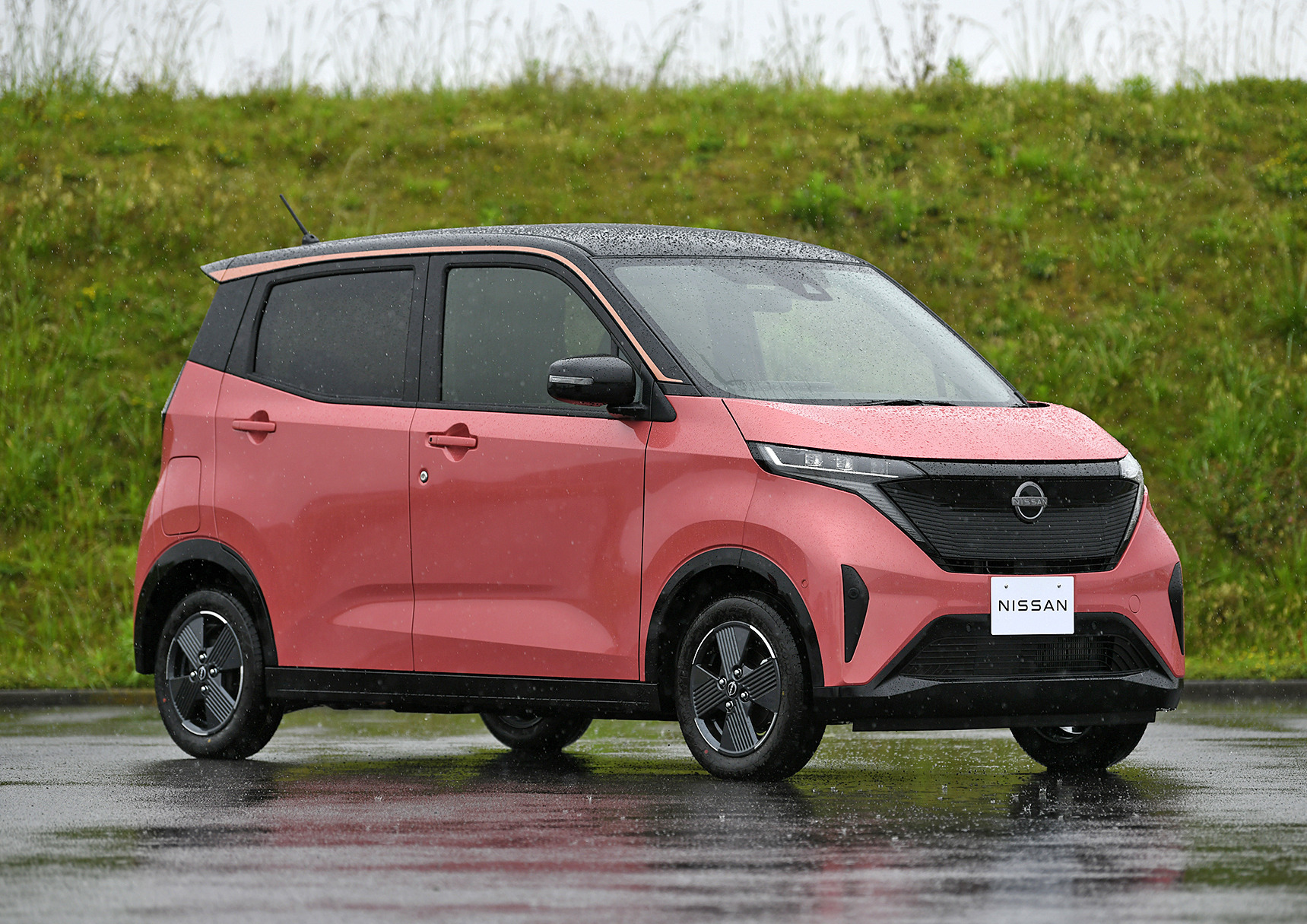 日産サクラのガソリン代はいくらですか？
