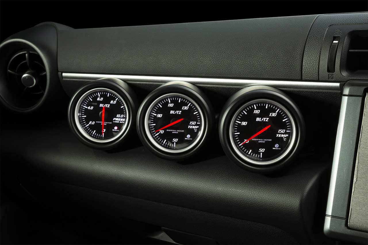 ブリッツ、レーシングメーターパネルにGR86/BRZ用を追加