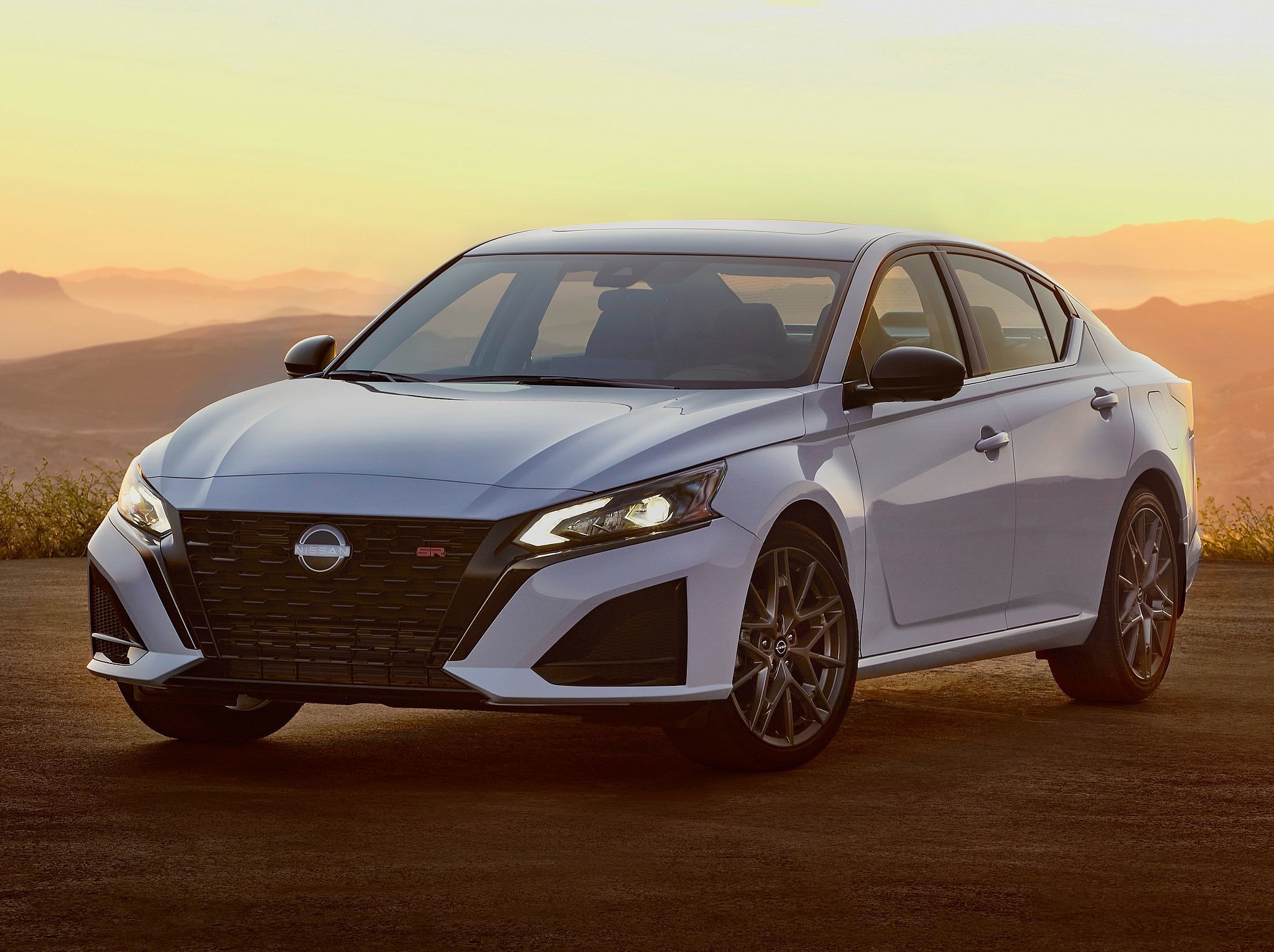 アルマード ラ ディーナ 新品未使用 5本セット 日産オンラインショップ：NISSAN Fairlady Z x CITIZEN ATTESA