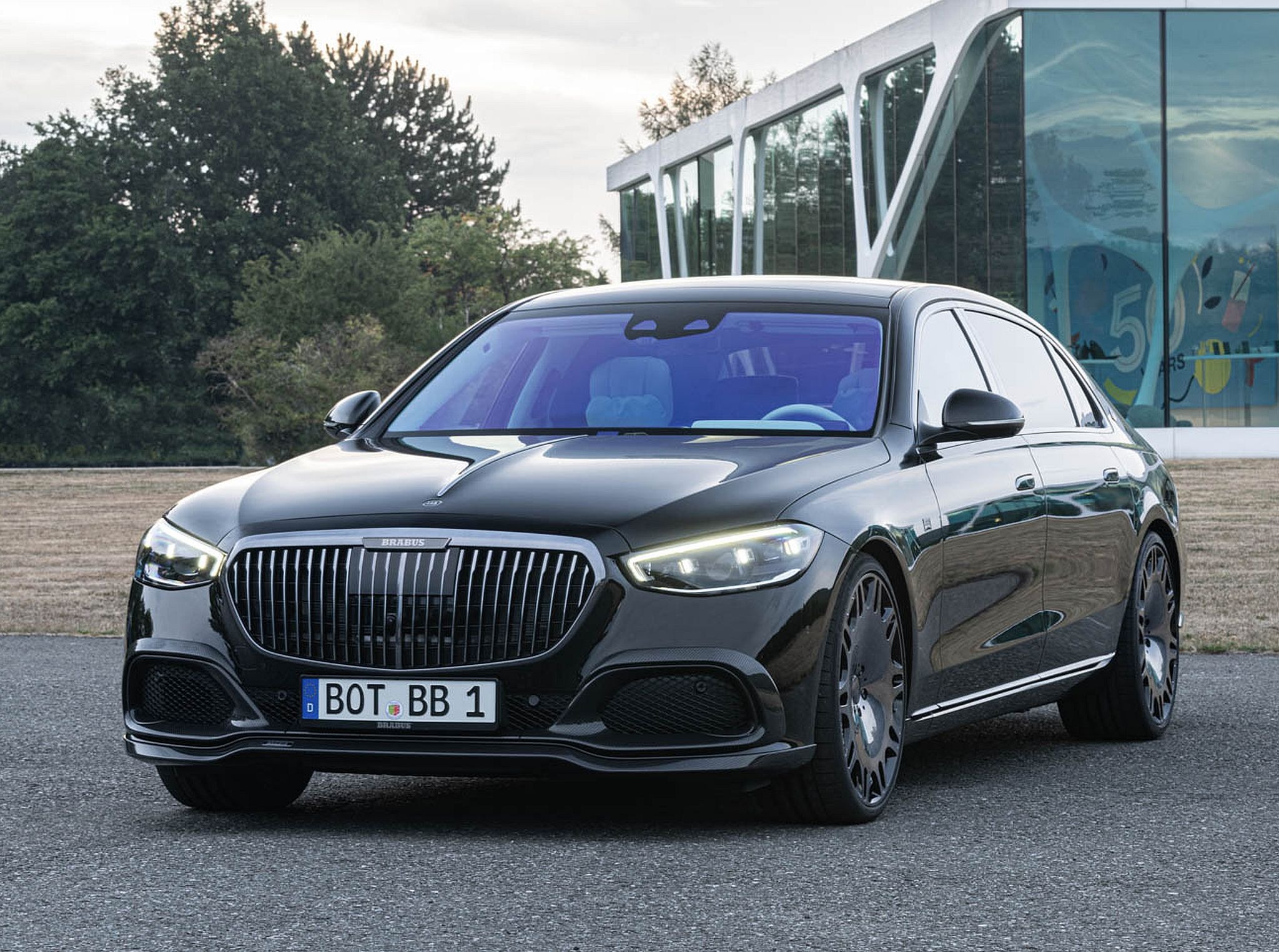 Brabus' Take on the Mercedes-Maybach S 650 Is a 900 HP, 217