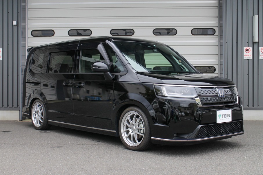 ステップワゴンe:HEV用 フルスペック車高調など、テインが適合 ステップワゴンe:HEV用 フルスペック車高調など、テインが適合