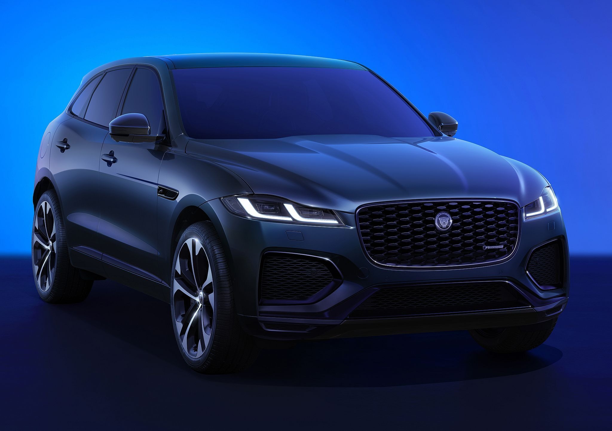 ジャガー『F-PACE』、PHEVがEVモードの航続2割拡大…2024年型を
