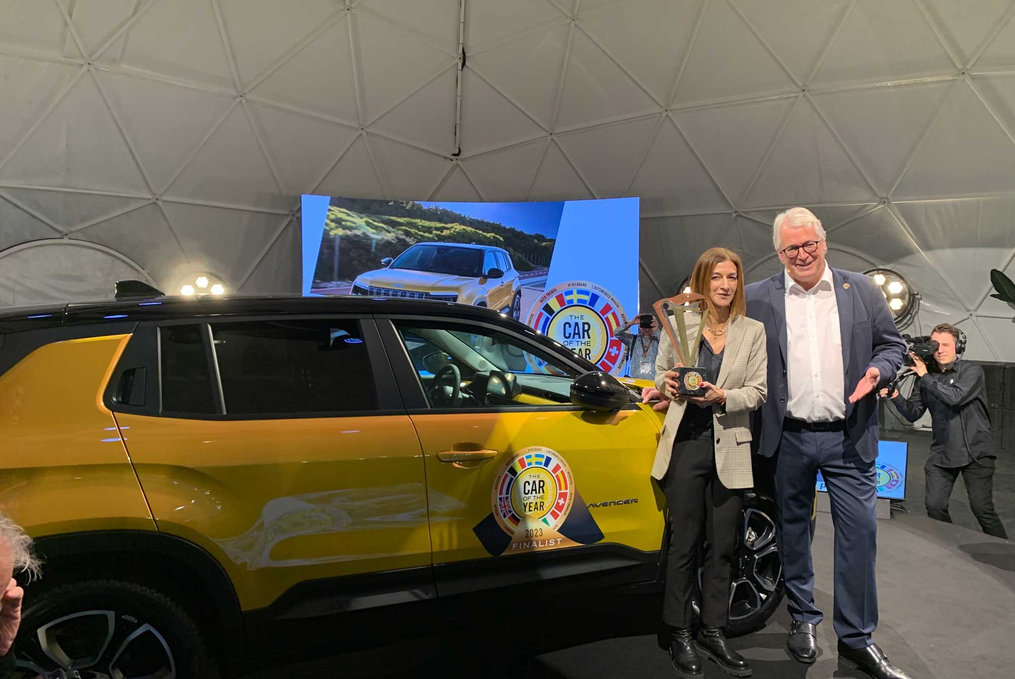 ジープ初のEV『アベンジャー』に欧州カーオブザイヤー2023…VW ID ジープ初のEV『アベンジャー』に欧州カーオブザイヤー2023…VW ID